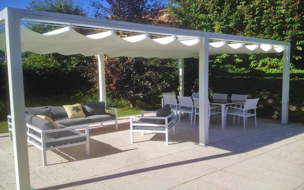 ONDA UP - Retractable Manual Pergola
